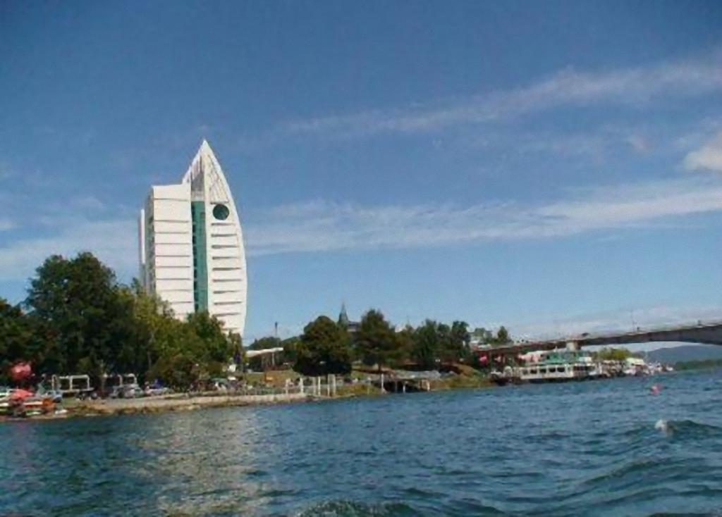 Hotel Dreams バルジビア エクステリア 写真 The Lake Washington Marriott