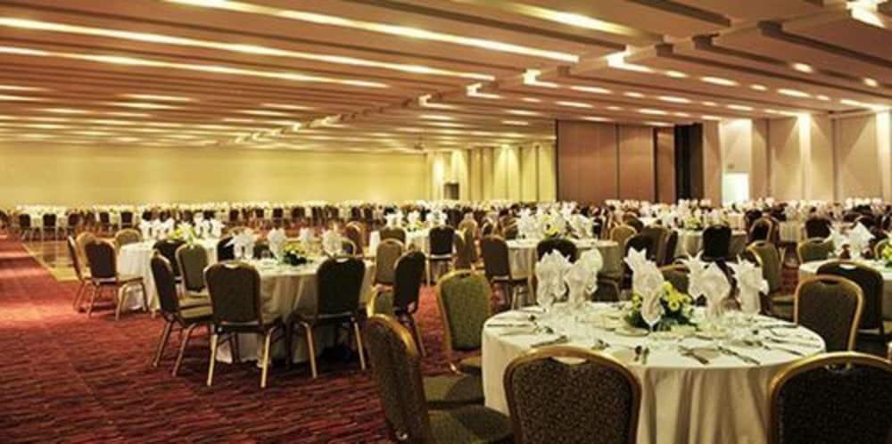Hotel Dreams バルジビア エクステリア 写真 The Grand Ballroom